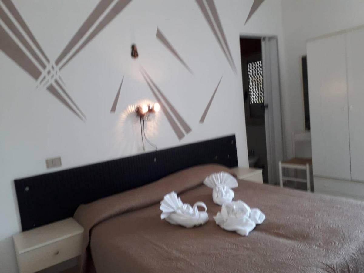 Hotel Santa Caterina Gizzeria Exteriör bild